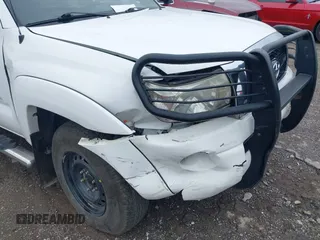 2011 Toyota Tacoma with VIN 3TMLU4EN8BM060346, listed as a IAAI auction lot 41876862 with 182,654 mi miles. Bid and sale history available at carsss.com. Image 6.