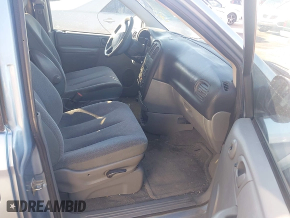 2005 Dodge Caravan with VIN 1D4GP24R35B364412, listed as a IAAI auction lot 42158780 with 228,407 mi miles and . Bid and sale history available at carsss.com. Image 5.