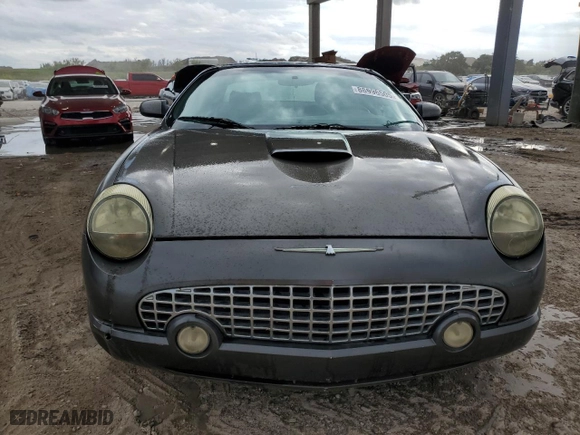 2003 Ford Thunderbird Deluxe with VIN 1FAHP60A43Y110846, listed as a Copart auction lot 88996505 with 0 mi miles and Clean Title. Bid and sale history available at carsss.com. Image 5.
