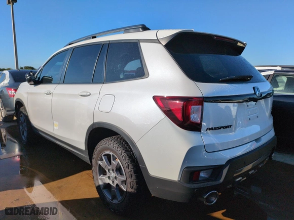 2024 Honda Passport TrailSport with VIN 5FNYF8H60RB002452, listed as a Copart auction lot 74964774 with 0 mi miles and Non Repairable. Bid and sale history available at carsss.com. Image 2.