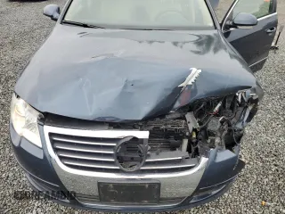 2008 Volkswagen Passat Komfort z VIN WVWLK73C28E049334, wystawiony jako Copart lot #58860715 z przebiegiem 161 405 mil mil oraz Szkoda całkowita • Salvage title. Historia ofert i sprzedaży dostępna na DreamBid. Obrazek 12.