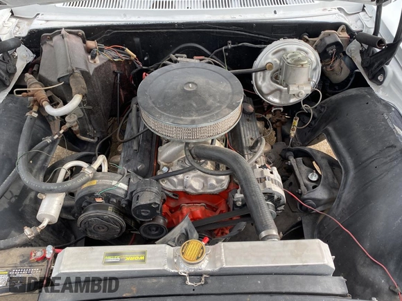 1966 Chevrolet Impala z VIN 164376R130769, wystawiony jako Copart lot #56249945 z przebiegiem 26 996 mil mil oraz Czysty tytuł • Clean title. Historia ofert i sprzedaży dostępna na DreamBid. Obrazek 7.