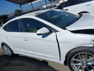 2020 Hyundai Elantra SE z VIN 5NPD74LF3LH503856, wystawiony jako IAAI lot #42320446 z przebiegiem 122 629 mil mil oraz . Historia ofert i sprzedaży dostępna na DreamBid. Obrazek 13.