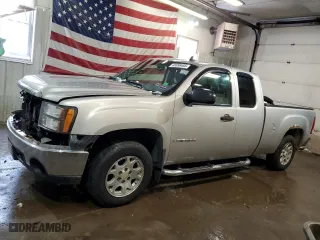 2007 GMC Sierra 1500 SLE1 with VIN 2GTEC19C371701744, listed as a Copart auction lot 45556485 with 205,859 mi miles and Salvage Title. Bid and sale history available at carsss.com. Image 1.
