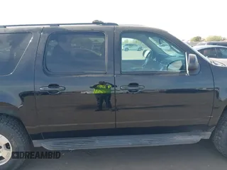 2013 Chevrolet Suburban LS with VIN 1GNSKHE71DR332335, listed as a IAAI auction lot 41408949 with 167,860 mi miles. Bid and sale history available at carsss.com. Image 13.
