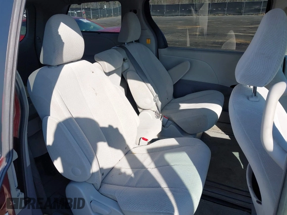 2012 Toyota Sienna LE AAS with VIN 5TDKK3DCXCS227268, listed as a IAAI auction lot 41504555 with 268,609 mi miles. Bid and sale history available at carsss.com. Image 8.