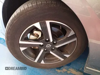 2024 Nissan Sentra SV z VIN 3N1AB8CV2RY294592, wystawiony jako IAAI lot #42796159 z przebiegiem 25 875 mil mil oraz . Historia ofert i sprzedaży dostępna na DreamBid. Obrazek 13.