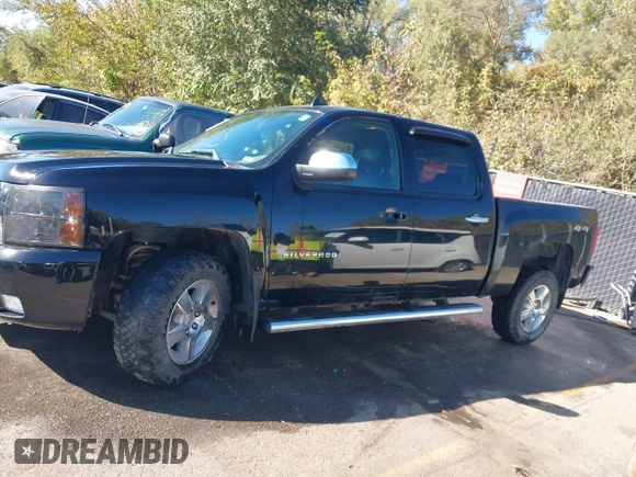 2011 Chevrolet Silverado 1500 LTZ with VIN 3GCPKTE3XBG303427, listed as a IAAI auction lot 40512927 with 211,198 mi miles and . Bid and sale history available at DreamBid. Image 14.