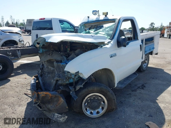 2002 Ford F-250 with VIN 1FDNF20L32EC76328, listed as a IAAI auction lot 42134365 with Not provided miles and . Bid and sale history available at DreamBid. Image 2.