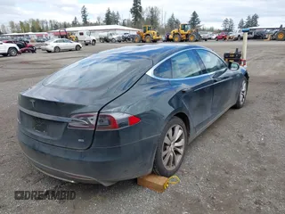 2013 Tesla Model S с VIN 5YJSA1CN1DFP27013, выставлен на аукционе IAAI как лот 42014212 с пробегом 65 858 миль миль и . История ставок и продаж доступна на DreamBid. Изображение 4.