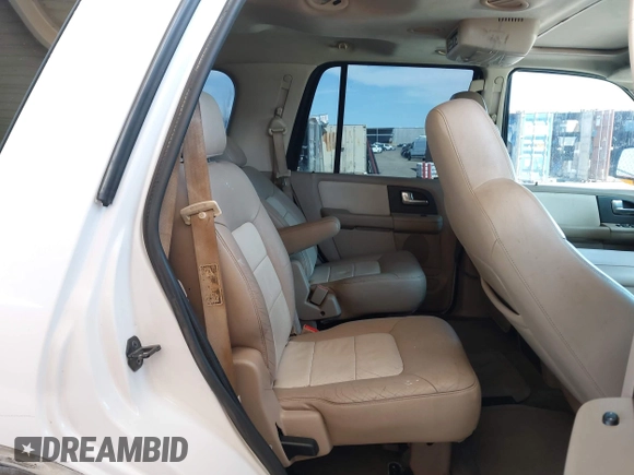 2003 Ford Expedition Eddie Bauer with VIN 1FMEU17L23LA08390, listed as a IAAI auction lot 42129320 with 227,816 mi miles. Bid and sale history available at carsss.com. Image 8.