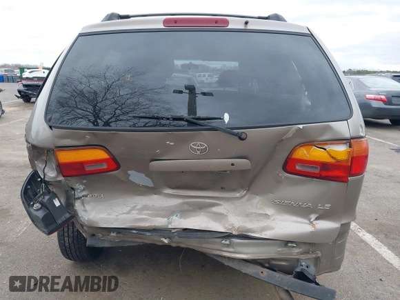 1999 Toyota Sienna LE with VIN 4T3ZF13C5XU121145, listed as a IAAI auction lot 41721171 with 229,760 mi miles and . Bid and sale history available at DreamBid. Image 16.