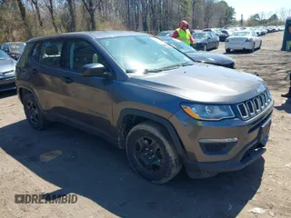 2018 Jeep Compass Sport with VIN 3C4NJCAB7JT107040, listed as a IAAI auction lot 41993385 with 251,154 mi miles. Bid and sale history available at carsss.com. Image 1.