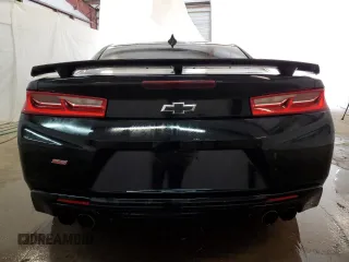 2016 Chevrolet Camaro 1SS z VIN 1G1FF1R70G0137246, wystawiony jako Copart lot #55349255 z przebiegiem 131 765 mil mil oraz Czysty tytuł • Clean title. Historia ofert i sprzedaży dostępna na DreamBid. Obrazek 6.