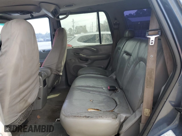 1998 Ford Expedition XLT with VIN 1FMRU1769WLB17414, listed as a Copart auction lot 46218715 with 274,169 mi miles and Salvage Title. Bid and sale history available at carsss.com. Image 11.