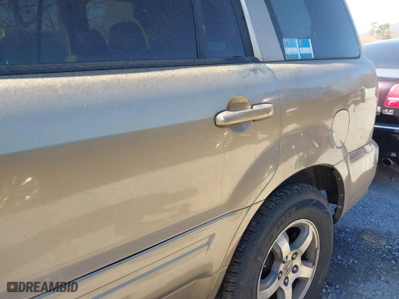 2008 Honda Pilot EX-L with VIN 5FNYF18778B052859, listed as a IAAI auction lot 41695095 with 249,207 mi miles. Bid and sale history available at carsss.com. Image 16.