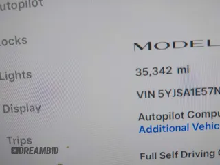 2022 Tesla Model S with VIN 5YJSA1E57NF483768, listed as a IAAI auction lot 41069339 with 35,342 mi miles and . Bid and sale history available at DreamBid. Image 15.