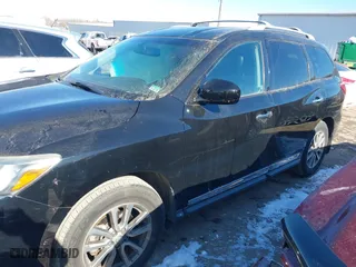 2014 Nissan Pathfinder S with VIN 5N1AR2MN8EC714861, listed as a IAAI auction lot 41389945 with 72362 miles. Bid and sale history available at carsss.com. Image 17.