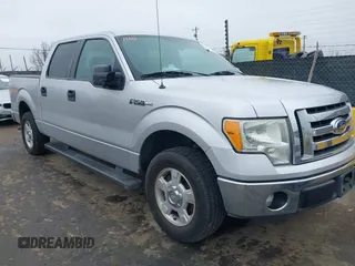 2012 Ford F-150 XL with VIN 1FTEW1CM4CFA48370, listed as a IAAI auction lot 41615930 with 180,132 mi miles. Bid and sale history available at carsss.com. Image 1.