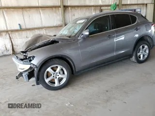 2018 Alfa Romeo Stelvio z VIN ZASFAKAN1J7B68985, wystawiony jako Copart lot #53001095 z przebiegiem Nie podano mil oraz Tytuł czysty. Historia ofert i sprzedaży dostępna na DreamBid. Obrazek 1.