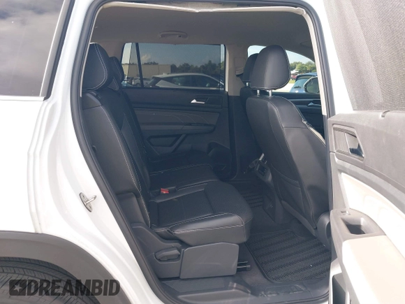 2023 Volkswagen Atlas SE с VIN 1V2WR2CA3PC546489, выставлен на аукционе IAAI как лот 40277996 с пробегом 22 459 миль миль и . История ставок и продаж доступна на DreamBid. Изображение 8.