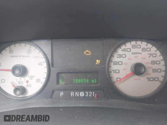 2007 Ford F-250 XL z VIN 1FTSW21P07EA89645, wystawiony jako IAAI lot #42294801 z przebiegiem 380 854 mil mil oraz . Historia ofert i sprzedaży dostępna na DreamBid. Obrazek 15.