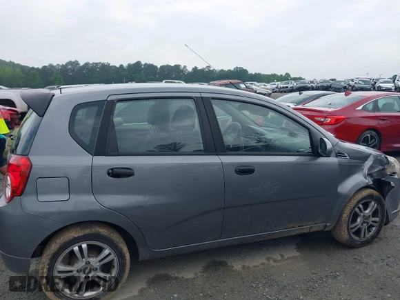 2011 Chevrolet Aveo 1LT with VIN KL1TD6DE6BB240422, listed as a IAAI auction lot 42288632 with 191,758 mi miles and . Bid and sale history available at DreamBid. Image 13.