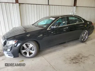 2019 Mercedes-Benz E-Class E 300 with VIN WDDZF4KB8KA528772, listed as a Copart auction lot 46392773 with 33,236 mi miles. Bid and sale history available at carsss.com. Image 1.