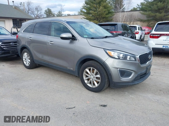 2016 Kia Sorento LX with VIN 5XYPGDA54GG177571, listed as a IAAI auction lot 41889298 with 140,702 mi miles. Bid and sale history available at carsss.com. Image 1.