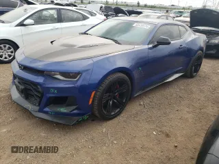 2021 Chevrolet Camaro ZL1 with VIN 1G1FK1R62M0106059, listed as a Copart auction lot 63438574 with 16,980 mi miles and Salvage Title. Bid and sale history available at carsss.com. Image 1.