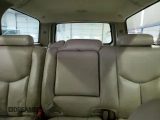 2004 Chevrolet Suburban Z71 with VIN 3GNFK16ZX4G119022, listed as a Copart auction lot 43548145 with 174,143 mi miles and Salvage Title. Bid and sale history available at carsss.com. Image 10.