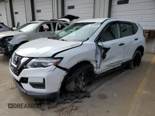 2017 Nissan Rogue SV z VIN KNMAT2MT7HP566249, wystawiony jako Copart lot #50246825 z przebiegiem 206 414 mil mil oraz Szkoda całkowita • Salvage title. Historia ofert i sprzedaży dostępna na DreamBid. Obrazek 1.