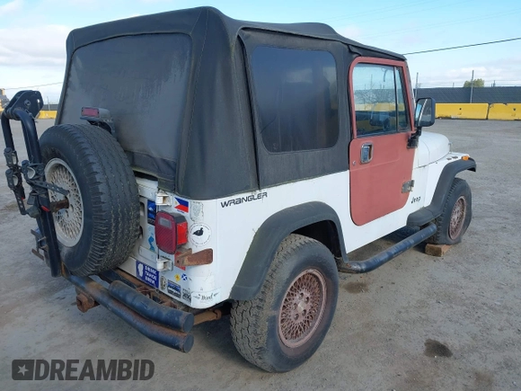 1995 Jeep Wrangler S with VIN 1J4FY19P6SP210468, listed as a IAAI auction lot 41882009 with 133,705 mi miles. Bid and sale history available at carsss.com. Image 4.