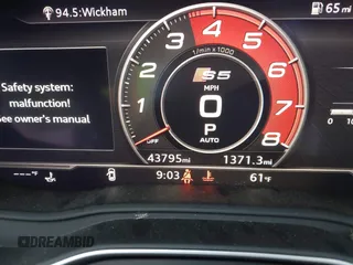 2018 Audi S5 Premium Plus z VIN WAUP4AF55JA074714, wystawiony jako IAAI lot #42198303 z przebiegiem 43 795 mil mil oraz . Historia ofert i sprzedaży dostępna na DreamBid. Obrazek 7.