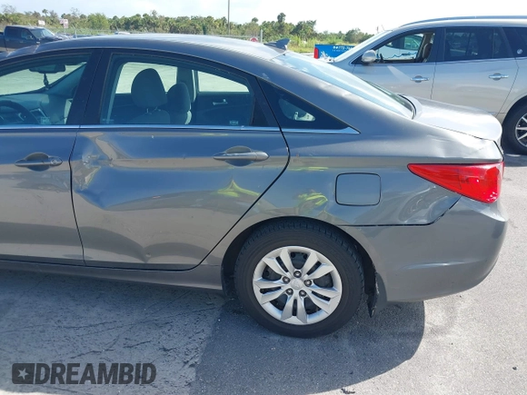 2012 Hyundai Sonata GLS with VIN 5NPEB4AC7CH436500, listed as a IAAI auction lot 40739512 with 133,902 mi miles. Bid and sale history available at carsss.com. Image 6.