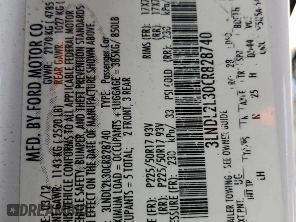 2012 Lincoln MKZ Hybrid with VIN 3LNDL2L30CR828740, listed as a Copart auction lot 42733455 with 205,479 mi miles and Non Repairable. Bid and sale history available at DreamBid. Image 13.