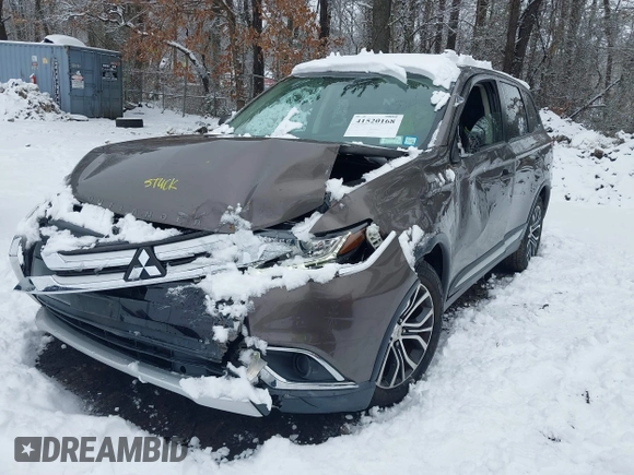 2017 Mitsubishi Outlander ES z VIN JA4AZ2A36HZ015375, wystawiony jako IAAI lot #41520168 z przebiegiem 59 584 mil mil oraz . Historia ofert i sprzedaży dostępna na DreamBid. Obrazek 6.