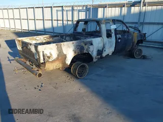 1994 Toyota Pickup DLX z VIN JT4VN13DXR5147115, wystawiony jako IAAI lot #41633548 z przebiegiem Nie podano mil oraz . Historia ofert i sprzedaży dostępna na DreamBid. Obrazek 4.