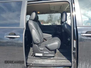2015 Toyota Sienna SE with VIN 5TDXK3DC9FS652765, listed as a IAAI auction lot 41723922 with 105,679 mi miles. Bid and sale history available at carsss.com. Image 8.