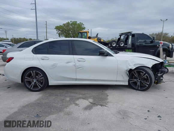 2022 BMW 3 Series 330i with VIN 3MW5R1J06N8C46898, listed as a IAAI auction lot 41715618 with 44,533 mi miles. Bid and sale history available at carsss.com. Image 13.
