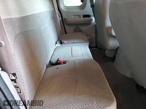 1999 Ford F-150 XL z VIN 1FTRX17L5XNB13867, wystawiony jako Copart lot #57616185 z przebiegiem Nie podano mil oraz Nie do naprawy • Non repairable. Historia ofert i sprzedaży dostępna na DreamBid. Obrazek 10.