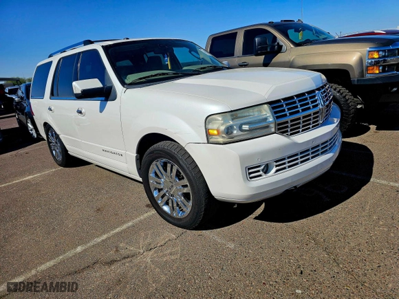 2009 Lincoln Navigator with VIN 5LMFU28599EJ00293, listed as a Copart auction lot 44081555 with 161,993 mi miles and Clean Title. Bid and sale history available at carsss.com. Image 1.