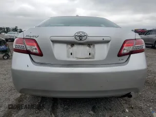 2010 Toyota Camry z VIN 4T1BF3EK1AU019732, wystawiony jako Copart lot #58469755 z przebiegiem 214 898 mil mil oraz Czysty tytuł • Clean title. Historia ofert i sprzedaży dostępna na DreamBid. Obrazek 6.