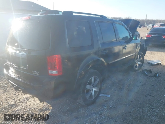 2013 Honda Pilot Touring with VIN 5FNYF4H96DB006582, listed as a IAAI auction lot 41722386 with 220,354 mi miles and . Bid and sale history available at carsss.com. Image 4.