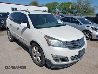 2013 Chevrolet Traverse LTZ z VIN 1GNKVLKD8DJ107168, wystawiony jako IAAI lot #42242078 z przebiegiem 271 640 mil mil oraz . Historia ofert i sprzedaży dostępna na DreamBid. Obrazek 6.