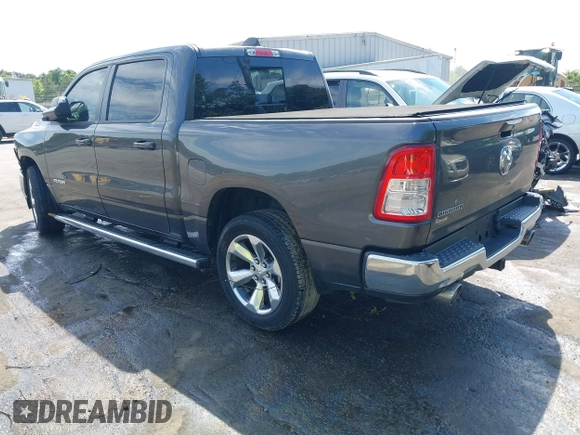 2021 Ram 1500 Big Horn z VIN 1C6RREFM5MN813578, wystawiony jako IAAI lot #42066531 z przebiegiem 77 207 mil mil oraz . Historia ofert i sprzedaży dostępna na DreamBid. Obrazek 3.