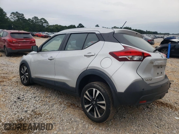 2020 Nissan Kicks SV z VIN 3N1CP5CV7LL555051, wystawiony jako Copart lot #58018605 z przebiegiem 33 326 mil mil oraz Szkoda całkowita • Salvage title. Historia ofert i sprzedaży dostępna na DreamBid. Obrazek 2.