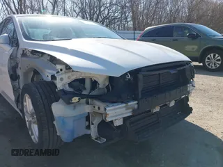 2015 Ford Fusion SE with VIN 3FA6P0H72FR138662, listed as a IAAI auction lot 41964087 with 190,982 mi miles and . Bid and sale history available at DreamBid. Image 12.