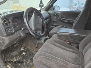 2000 Dodge Dakota Sport with VIN 1B7GG22N9YS708746, listed as a Copart auction lot 47067725 with 292,586 mi miles and Salvage Title. Bid and sale history available at carsss.com. Image 7.
