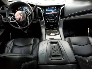 2016 Cadillac Escalade Platinum with VIN 1GYS4DKJ3GR354153, listed as a Copart auction lot 82494394 with 124,561 mi miles and Salvage Title. Bid and sale history available at carsss.com. Image 8.